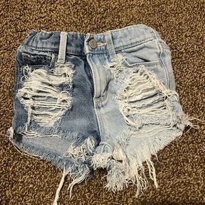 Toddler distressed shorts